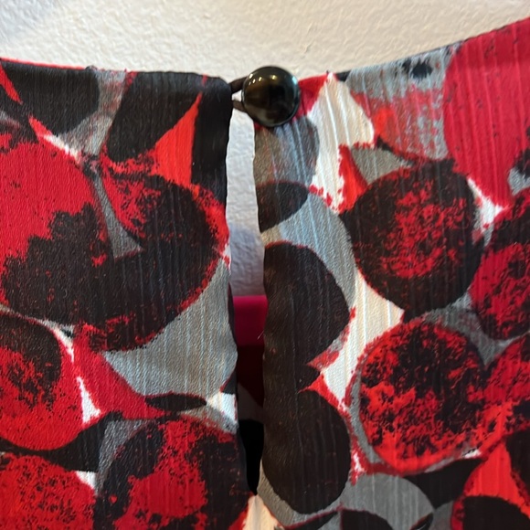 Kasper Sleeveless Top Pleated Neckline/Front Multicolored Size PM Red/Black/Whit - Picture 5 of 6